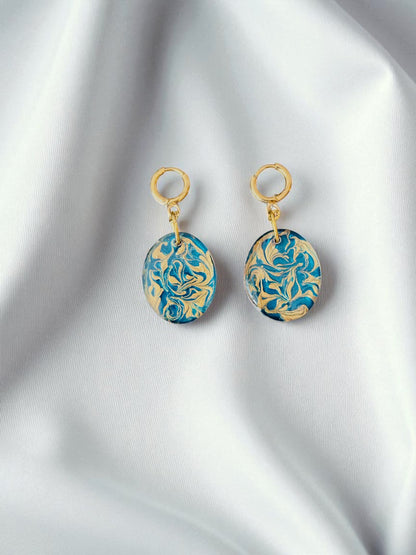 Oval Huggies Swirl Resin Earrings