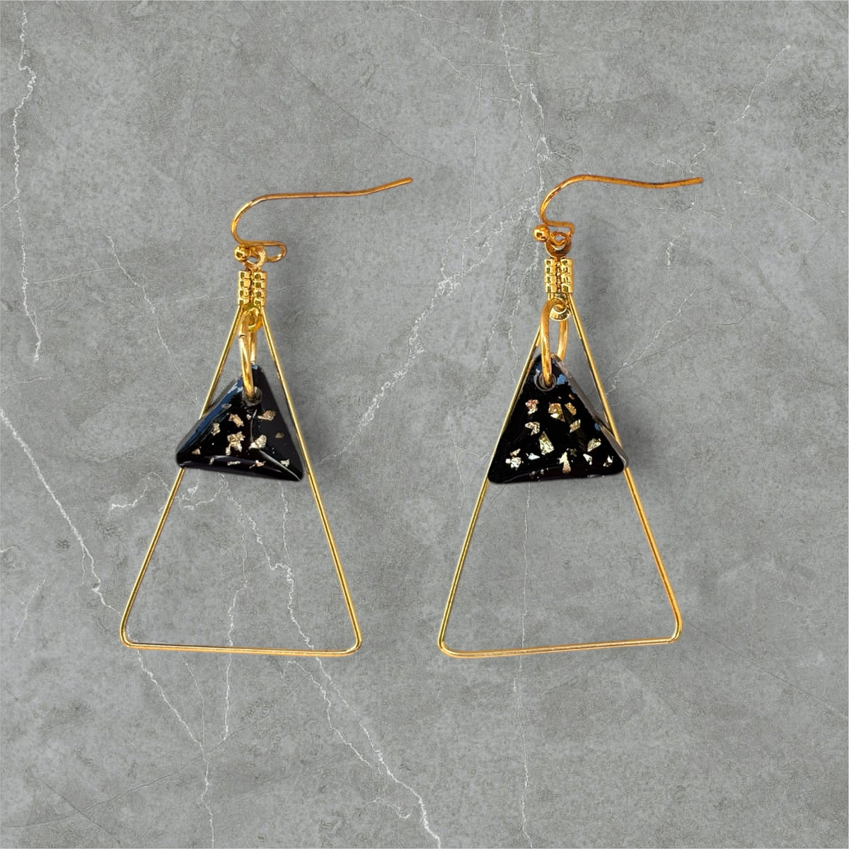 Triangle Noir Earrings