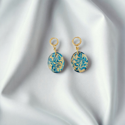 Oval Huggies Swirl Resin Earrings