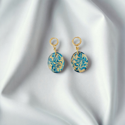 Oval Huggies Swirl Resin Earrings